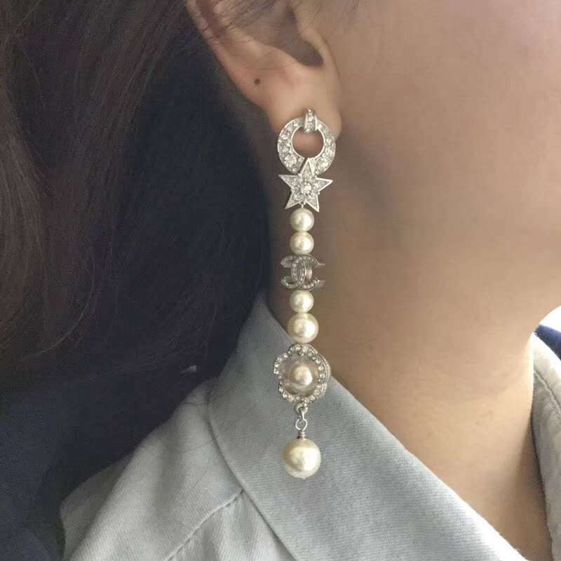CHANEL Long Drop Earring Star CC Charm Metal, Glass Pearls &amp; Strass Silver, Pearly White &amp; Crystal