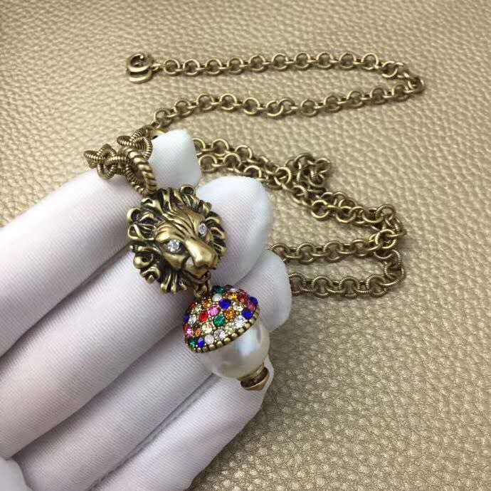 Gucci Fashion Jewelry Lion head necklace with pearl Glass pearl pendant