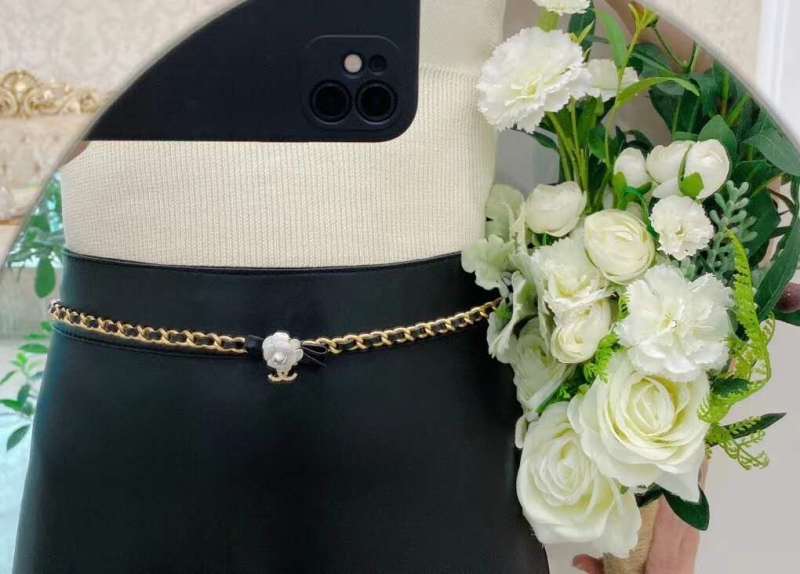 Métiers d'art 2019/20 Chanel Camellia Calfskin Waist Belt Metal, calfskin &amp; diamanté Gold, Pearly White, Black &amp; Crystal