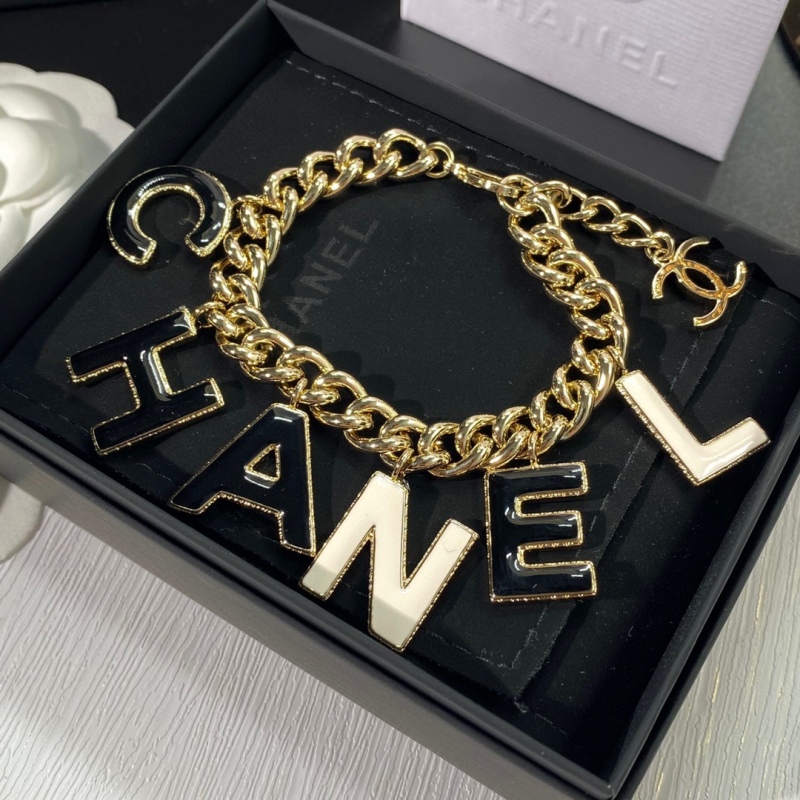 Chanel 2022S Enamel Letter Pendant Bracelet costume jewelry