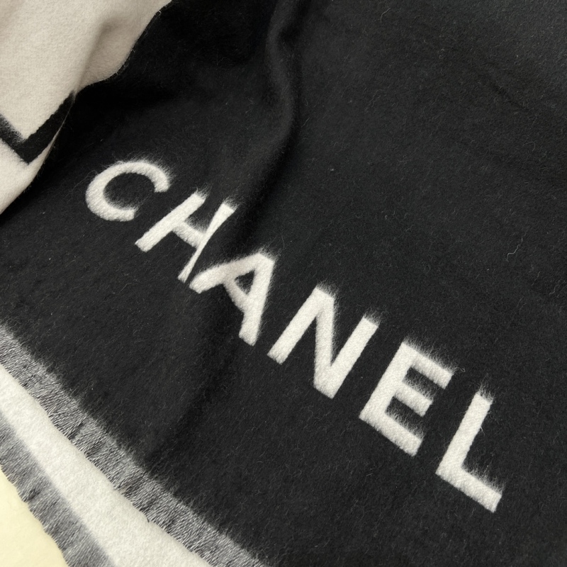 Chanel Black White Thick Cashmere Fur Scarf