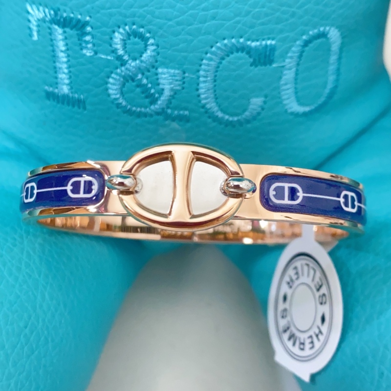 Hermes Narrow Printed Enamel Mini Clic Chaine d’Ancre Farandole Bracelet