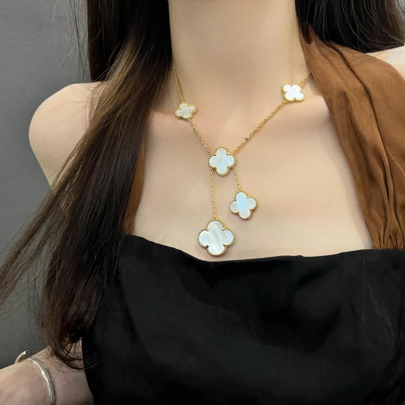 VCA Magic Alhambra Necklace 6 Motifs Mother of Pearl