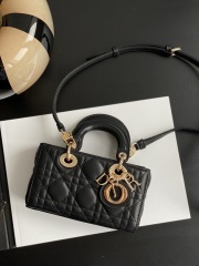 Dior SMALL LADY D-JOY BAG Removable and adjustable leather shoulder strap -Original replica