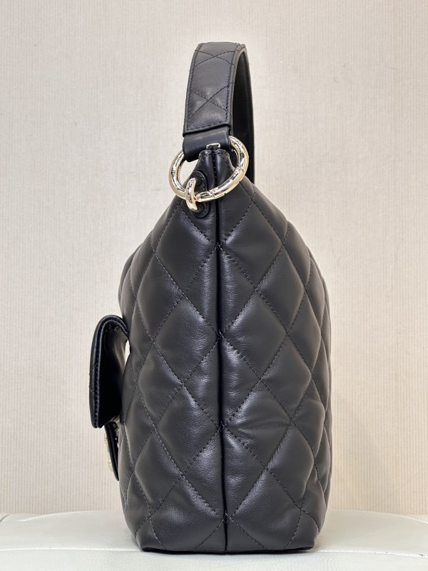 Chanel Top Replica AAA Copy fall-winter 2023/24 pre-collection 23P HOBO BAG Factory Outlet Wholesale