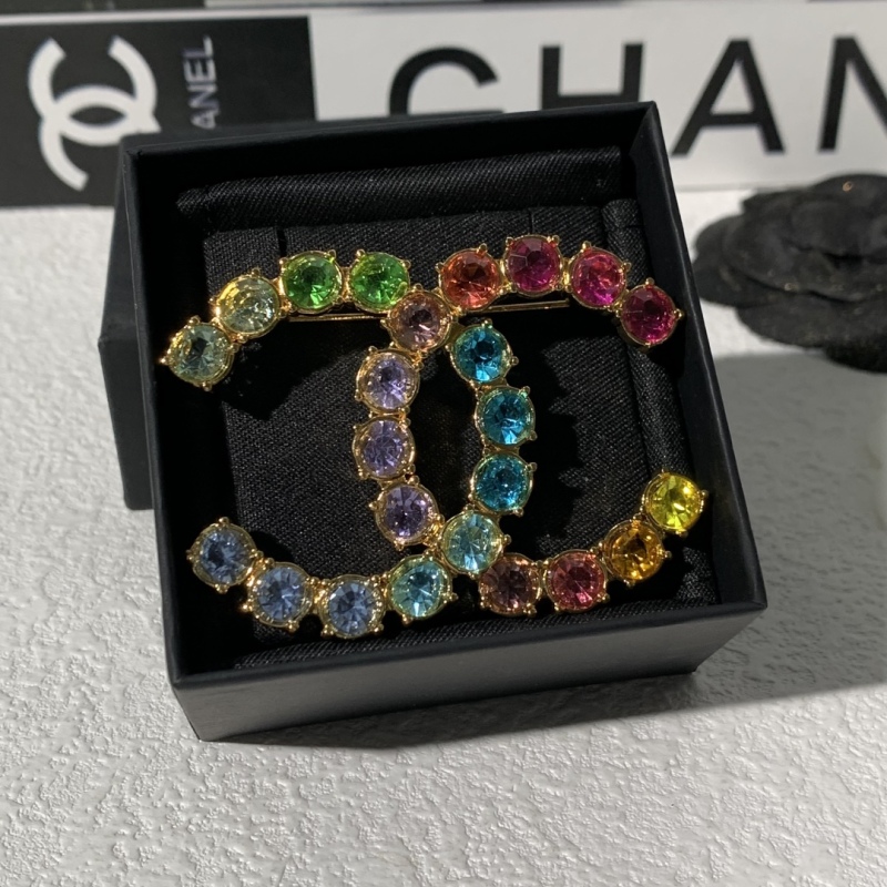 Chanel 23/24 Colorful Multicolor Strass CC Brooch Factory Outlet Wholesale Top Replica AAA Copy