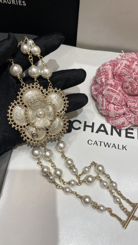 Chanel Top AAA 1:1 Camellia Pearl Chain Adjustable Choker Light Gold 2023 24Factory Outlet Wholesale