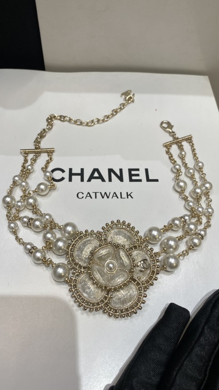 Chanel Top AAA 1:1 Camellia Pearl Chain Adjustable Choker Light Gold 2023 24Factory Outlet Wholesale