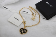 Chanel 23 24P Heart Pendant Short Chain Neckace 1:1 AAA Top Quality