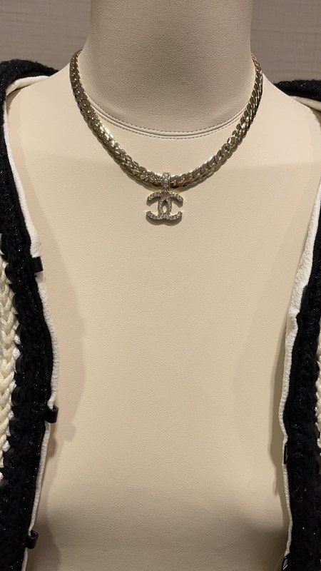 Chanel spring-summer 2024 pre-collection Thick Chain Adjustable Short Necklace Choker Strass Crystal Outlet Wholesale Top 1:1 AAA vs Genuine