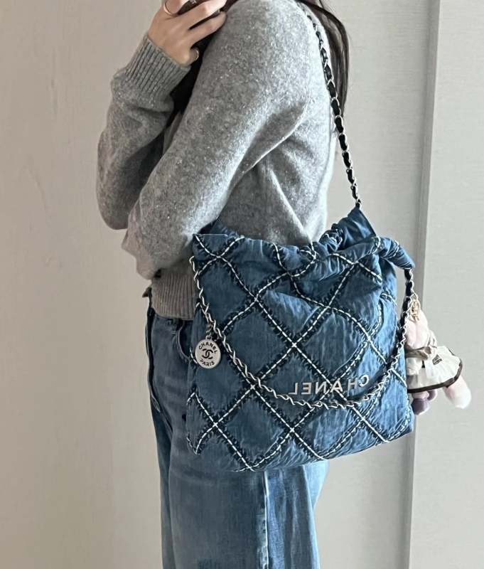 Chanel Spring Summer 24P Stitched Denim &amp; Silver-Tone Metal Chanel 22 Handbag Factory Outlet Wholesale Top 1:1 AAA vs Genuine
