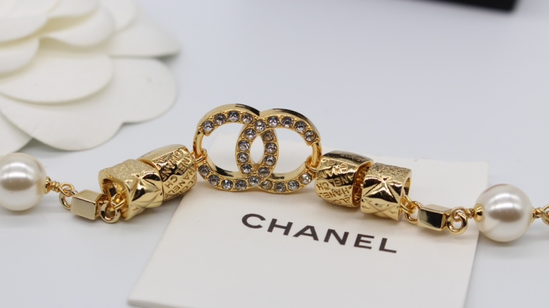 Chanel Spring Summer 2024 Pre-collection 24P Carved Letter Strass CC Pendant Short Chain Necklace 1:1 AAA Top Quality Factory Outlet Wholesale