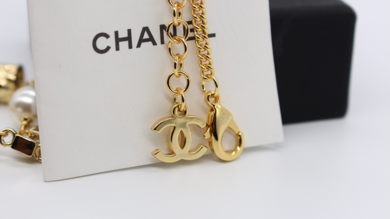 Chanel Spring Summer 2024 Pre-collection 24P Carved Letter Strass CC Pendant Short Chain Necklace 1:1 AAA Top Quality Factory Outlet Wholesale