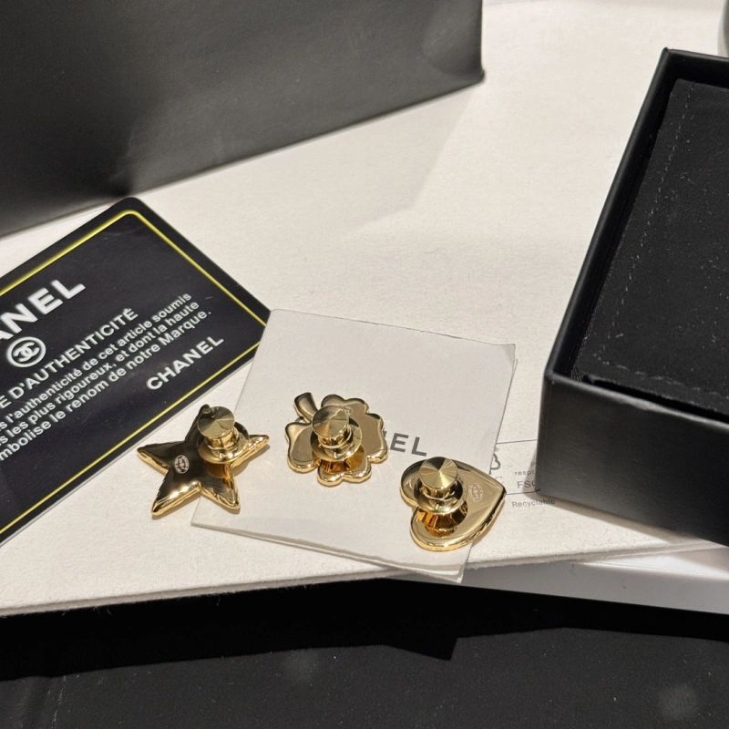 Chanel Spring Summer 2024 Pre-collection 24P Star Heart Leaves Set Brooch 1:1 AAA Top Quality vs Genuine Factory Outlet Wholesale