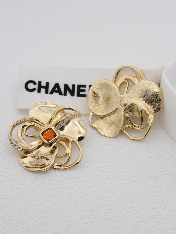 Chanel Spring Summer 24SS Golden Flower Strass Hollowed-out Stud Earring 1:1 AAA Top Quality Replica vs Genuine Factory Outlet Wholesale