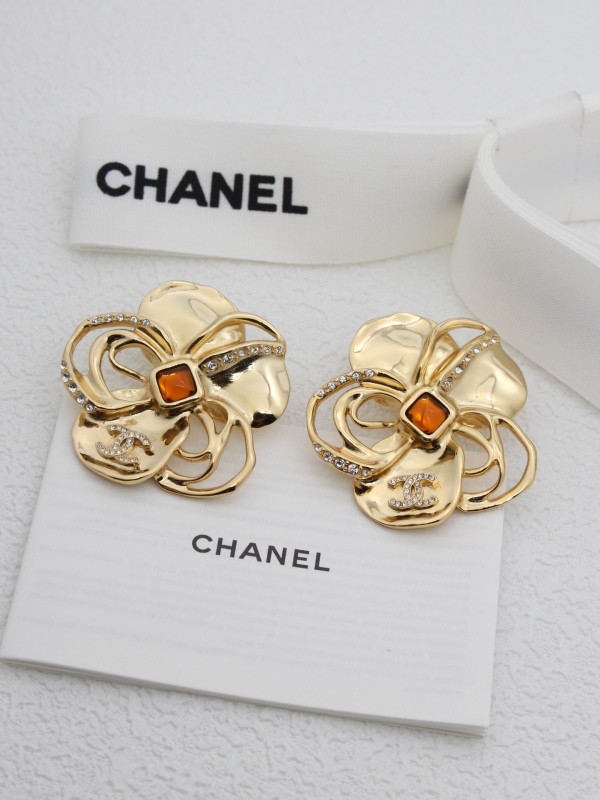 Chanel Spring Summer 24SS Golden Flower Strass Hollowed-out Stud Earring 1:1 AAA Top Quality Replica vs Genuine Factory Outlet Wholesale