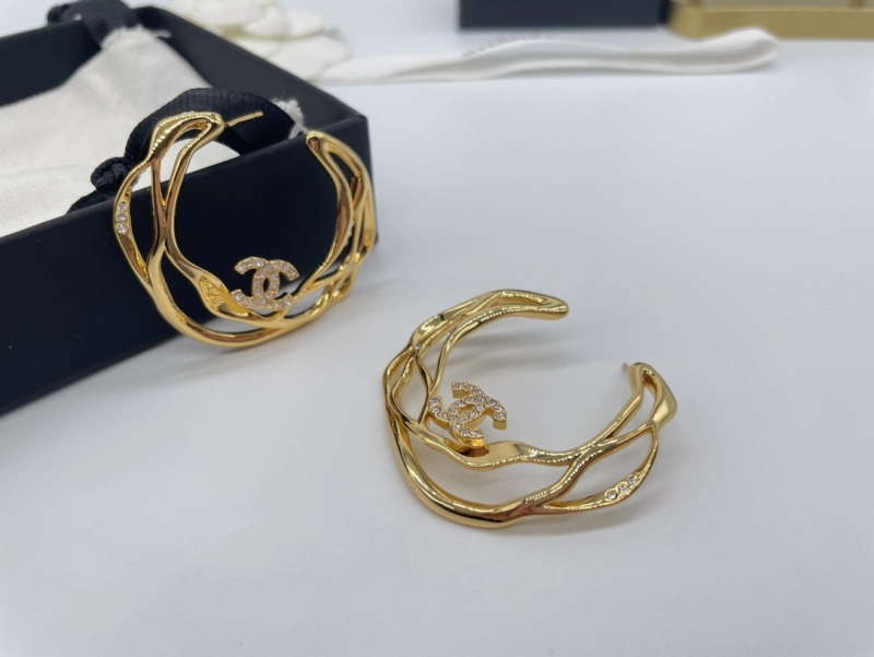 Chanel Top Replica AAA Copy Hollowed-out Camellia Strass Hoop Earring Factory Outlet Wholesale