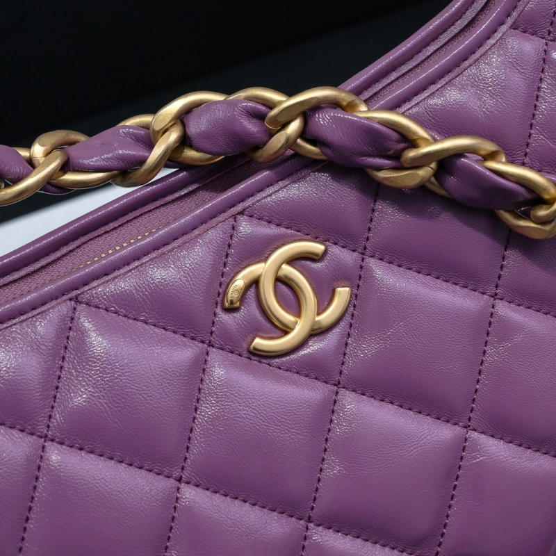 Chanel 24A HOBO BAG Small Lambskin Gold-Tone Metal 1:1 AAA Top Quality vs Genuine Factory Outlet Wholesale