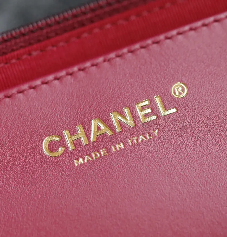 Chanel 24A Maxi Long Clutch Bag Shoulder 𝖵𝗂𝗇𝗍𝖺𝗀𝖾 Lambskin Gold-Tone Metal 1:1 AAA Top Quality vs Genuine Factory Outlet Wholesale