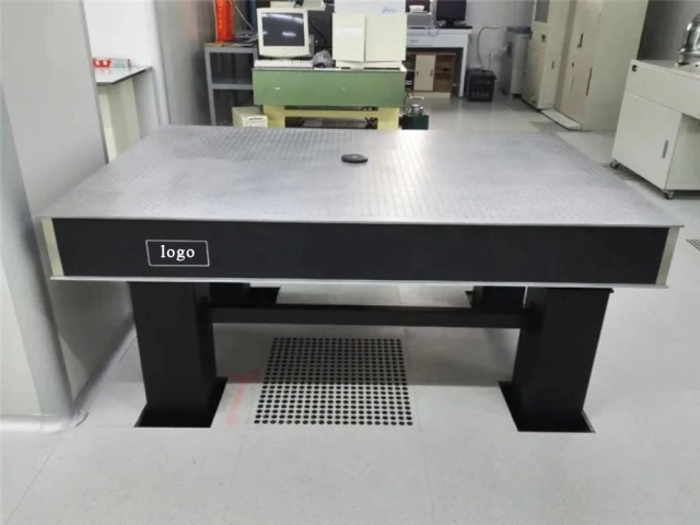 GZT rigid optical table viewed from the side