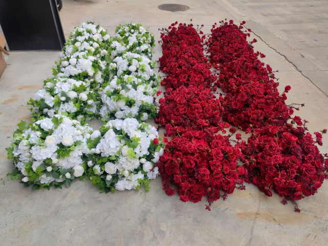 Luxury Wedding Rose Ball Centerpieces for Wedding Table Customize Red Artificial Flower Ball Silk Flowers Wholesale Flower Ball