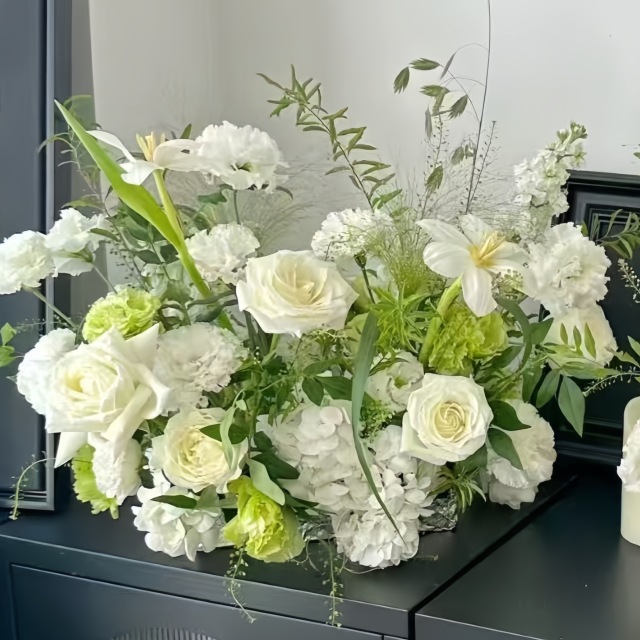 Wedding Real Touch Artificial Flower Ball  Elegant Flower Ball Centerpiece Table Decoration Flower for Wedding Event Decor