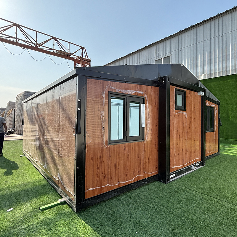 Expandable Container House With Triangular Roof