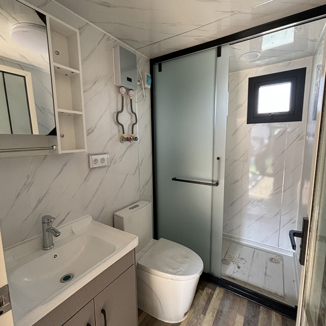 Expandable Container House With Triangular Roof