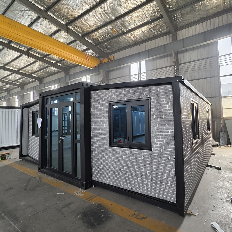 Gray Brick Wall Decoration Expandable Container House