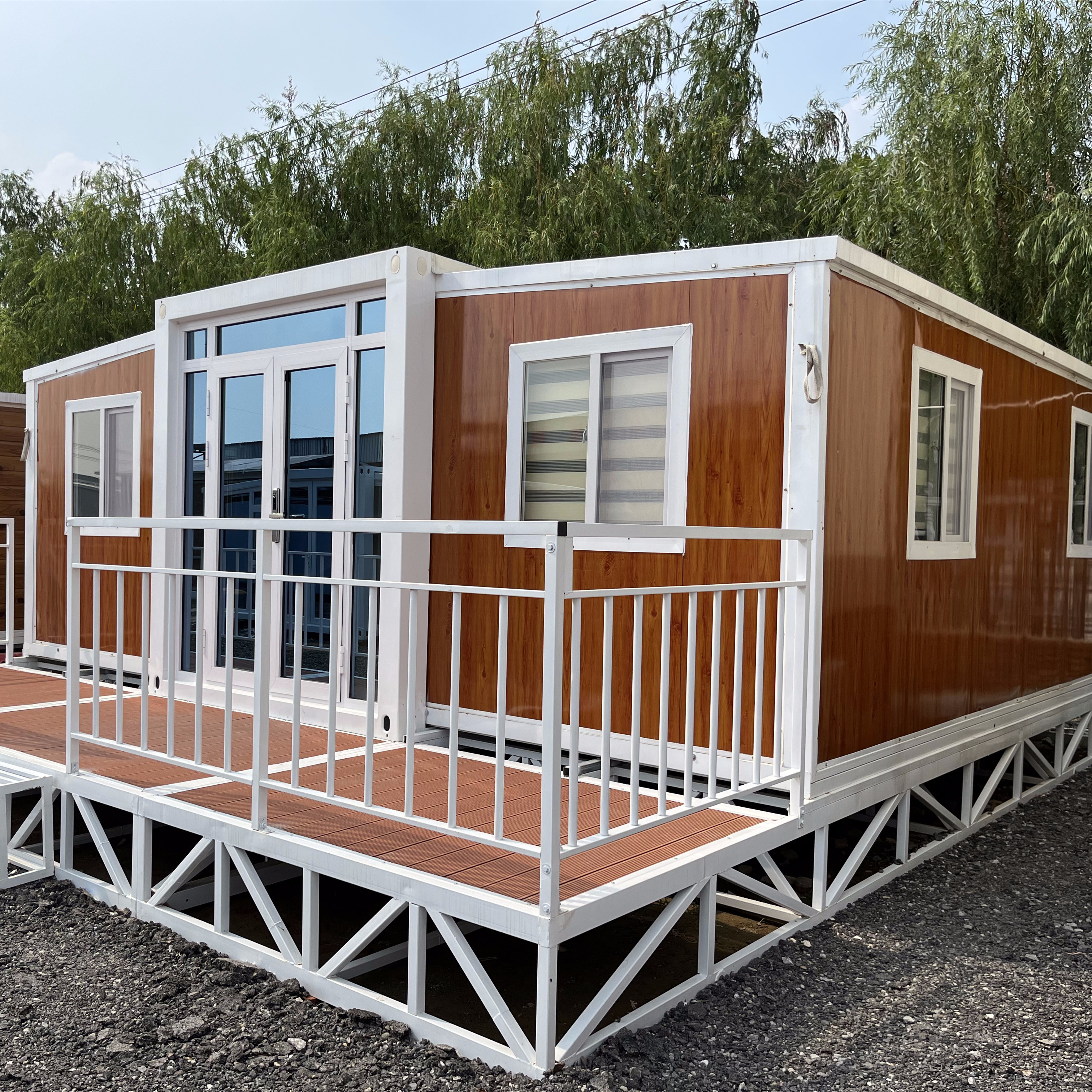 Expandable House with Porch | Modular Container Homes | YJD