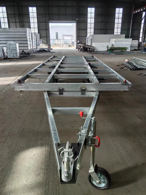 Expandable House With Trailer