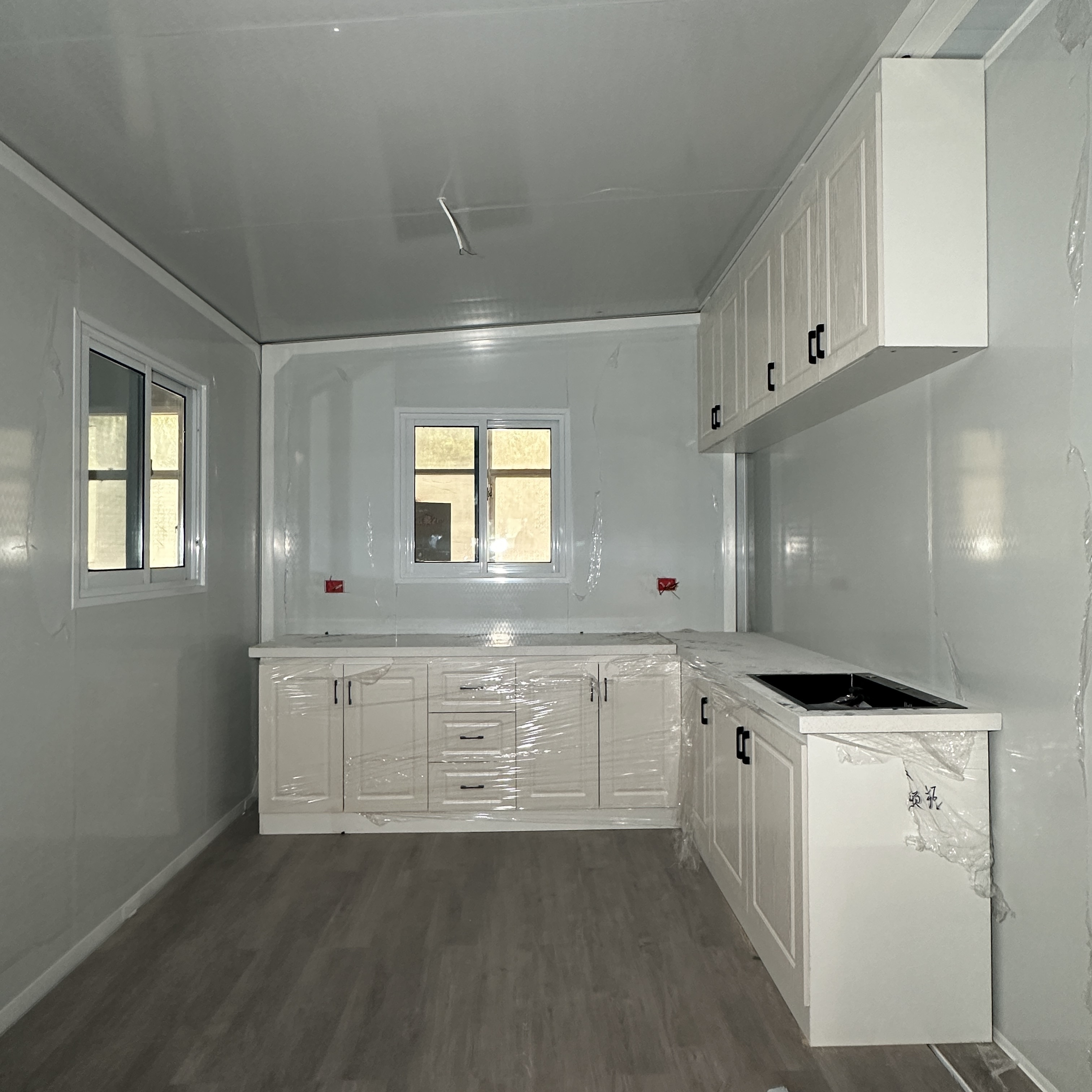 Raise the height of the Container House