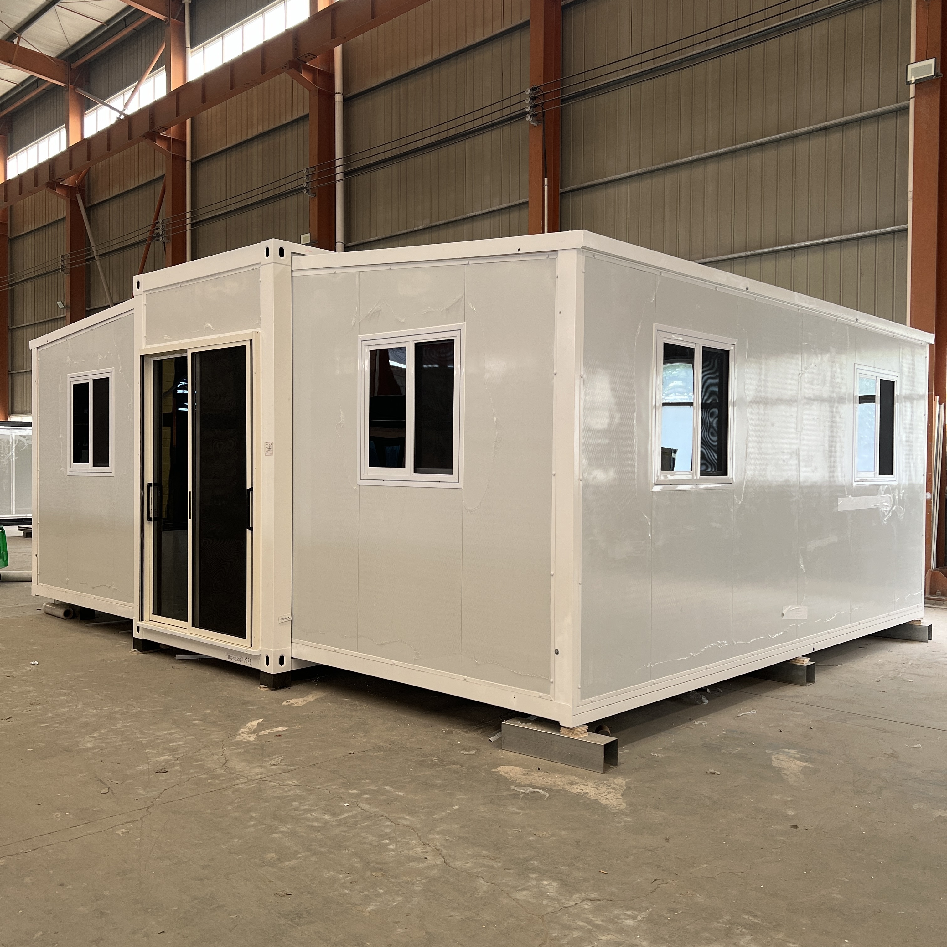 Raise the height of the Container House