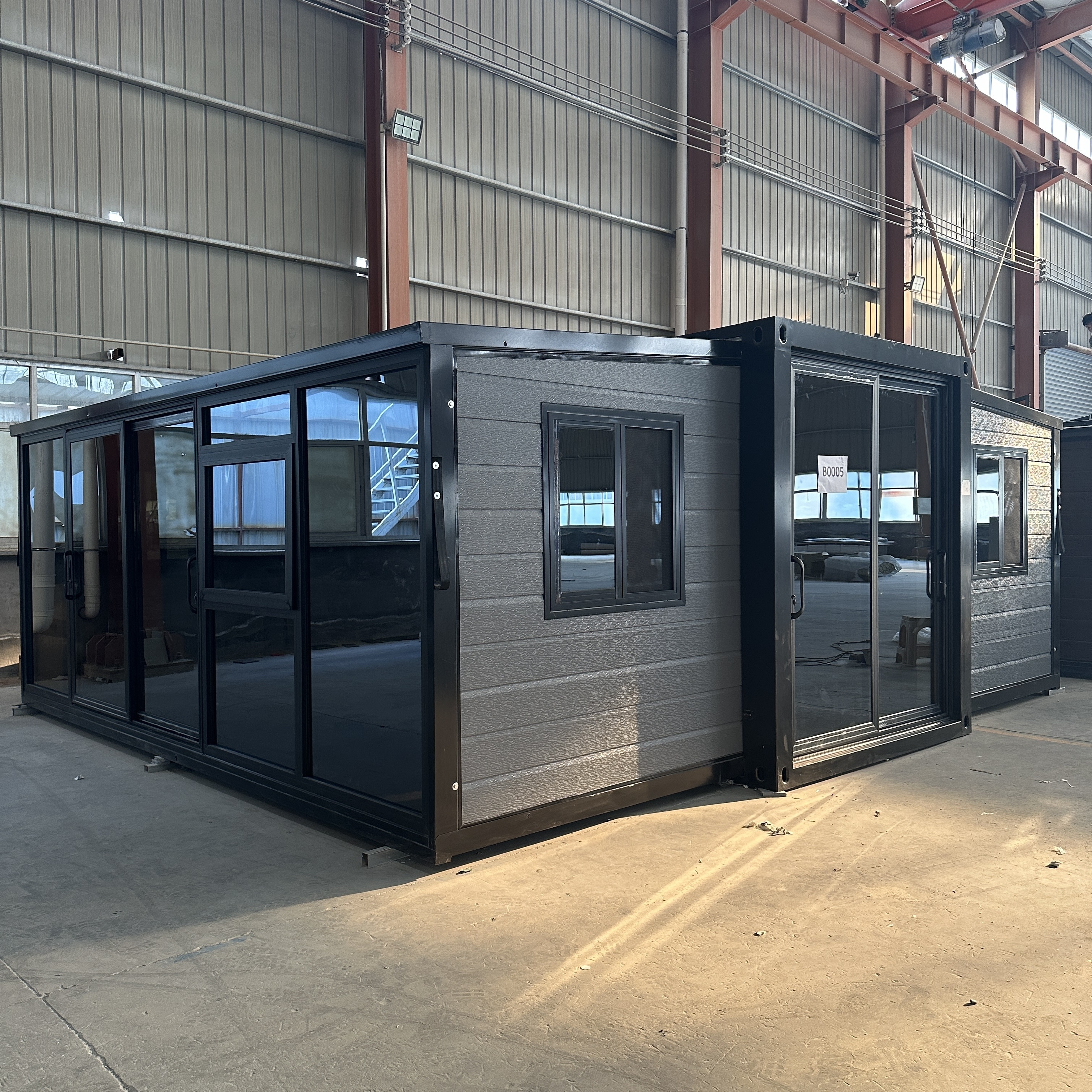 Container House with One Side Glass