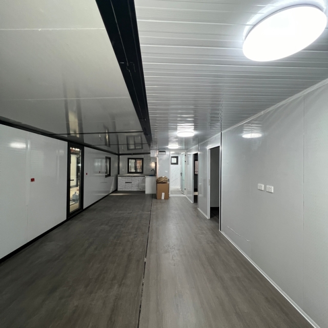 Granny Flat Luxury Prefabricated House With Porch + Shelter
