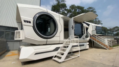 Moving Space capsule house