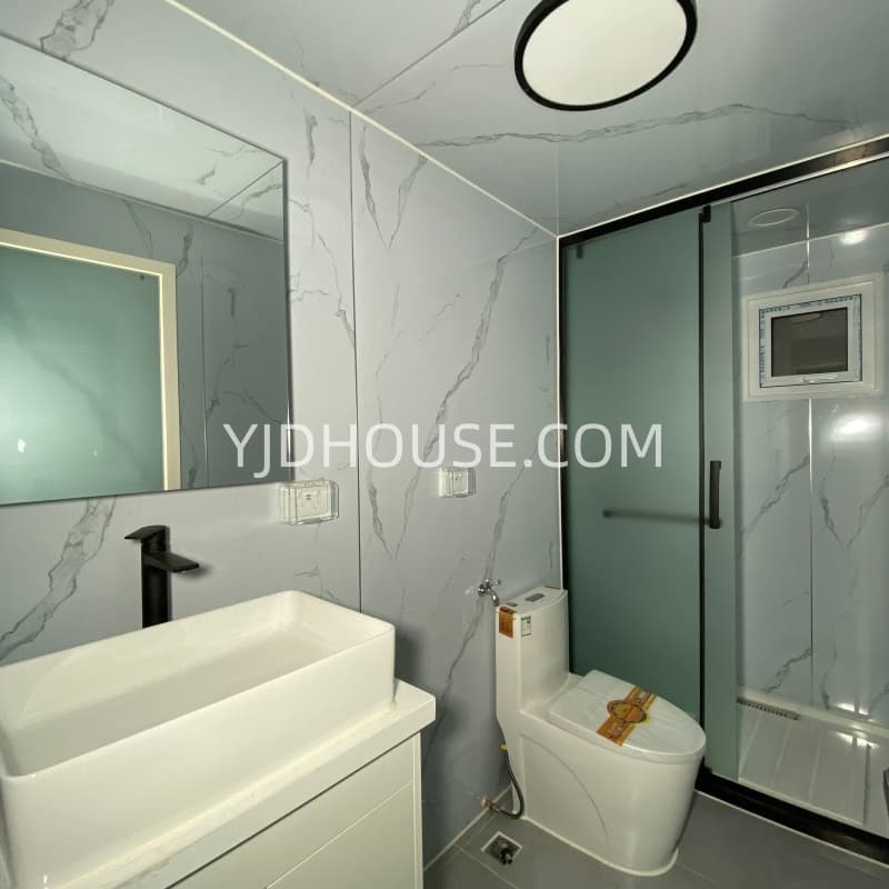 Ultra-Luxury 40ft Expandable Container House with Large Terrace & Sloped Roof
