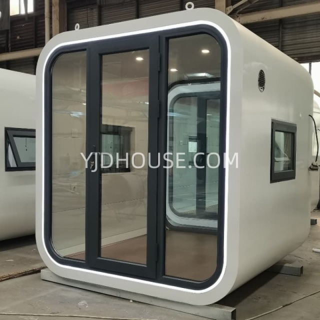 Modern Apple Cabin Studio Pods: High-Tech Private Workspace Pod for Your Garden