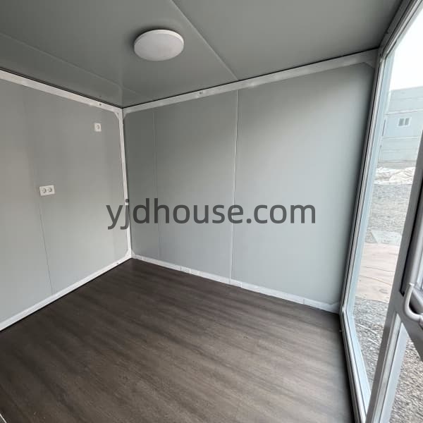 Empty interior space of a 10ft expandable container house