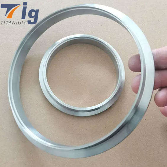 2" 2.25" 2.5" 3" 3.5" 4" 5" Titanium V-band Assemblies*1 male flange  *1 female flange