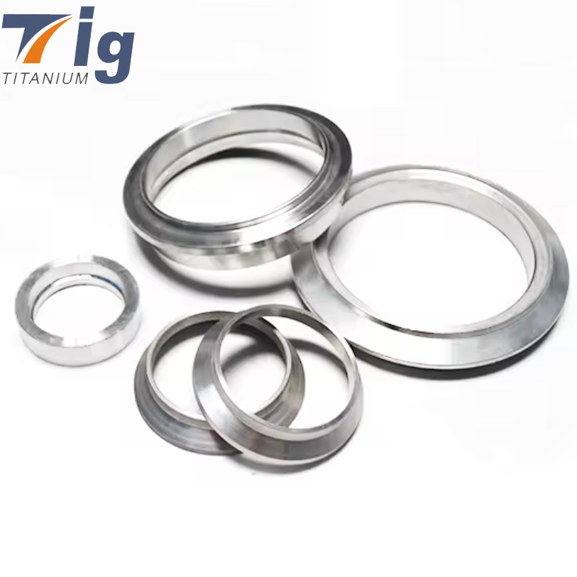 2" 2.25" 2.5" 3" 3.5" 4" 5" Titanium V-band Assemblies*1 male flange  *1 female flange