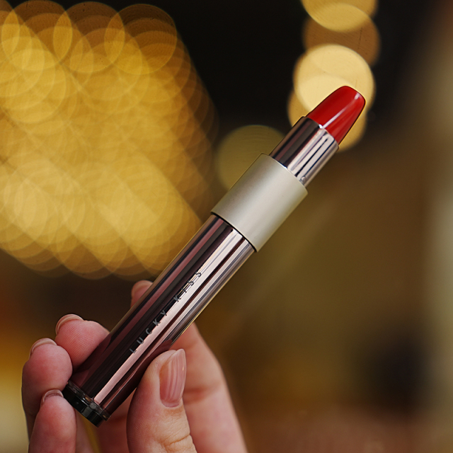 elfbar elfa kaufen Lucky Kiss Lipstick Vape main image 1