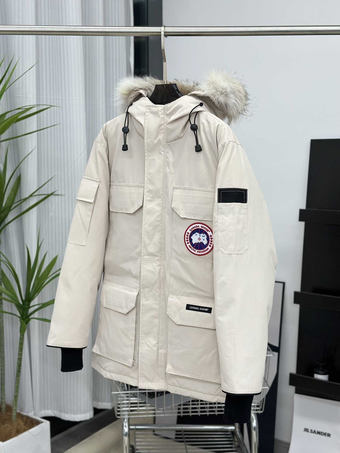 Canada goose shops white expedition