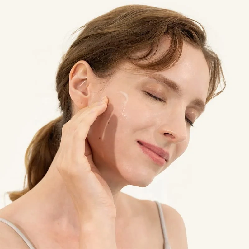 OEM Natural Vegan PH Balancing Pore Minimizer Helps Hydrate Brightening Skin Lemon Vitamin C Facial Toner Mist