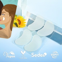 Ingredients & Benefits

Tea Tree Oil: Antibacterial, reduces acne-causing bacteria and inflammation.

Calendula Oil: Soothes irritated skin and supports skin healing.

Hyaluronic Acid: Provides moisture to prevent skin dryness and support recovery.

