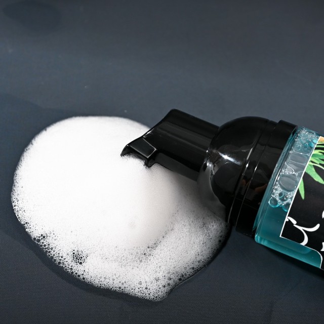 Men Intimate Wash with Tea Tree Oil