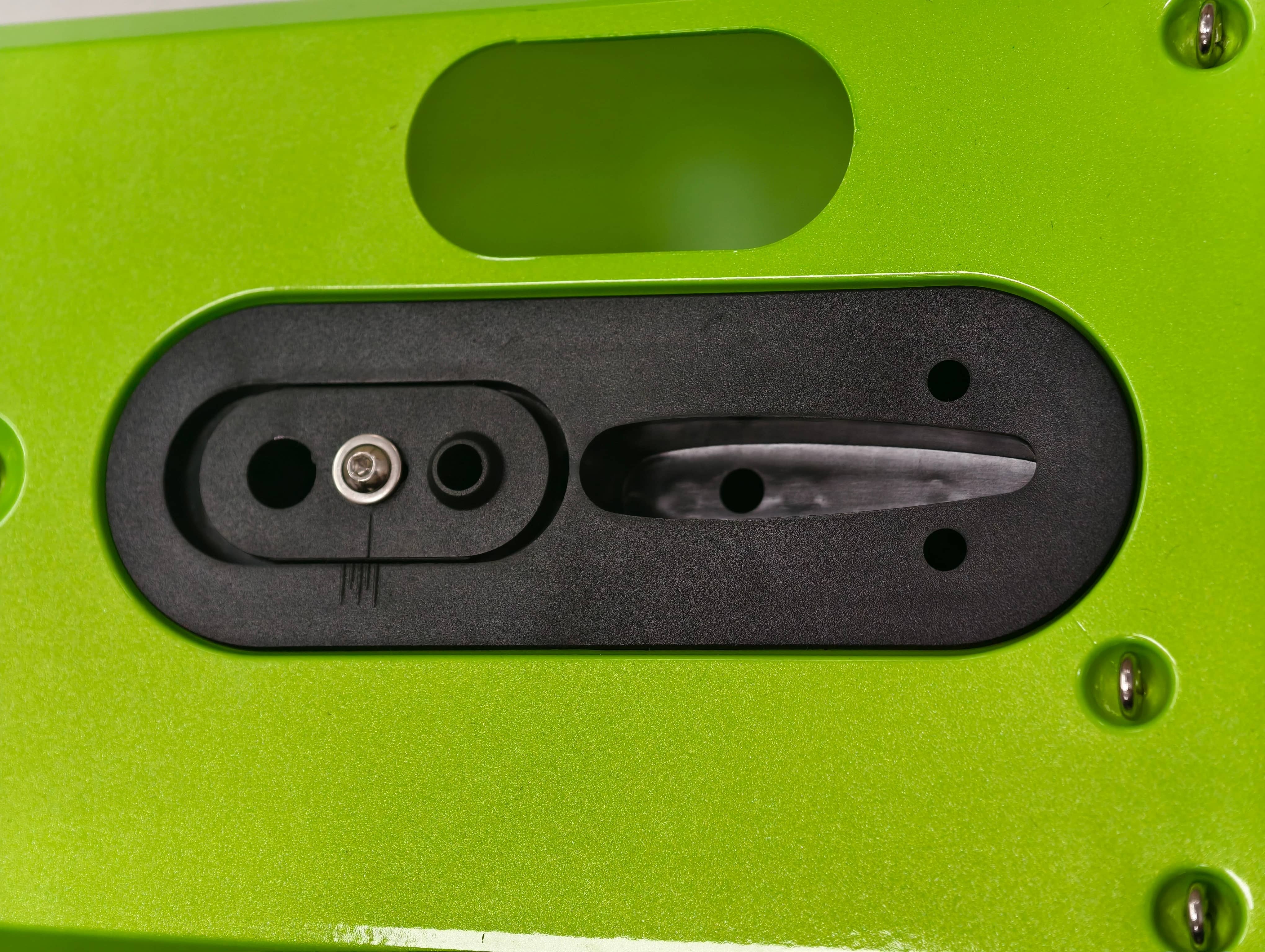 8815022 DF65V6-V8 Pearl Green hull