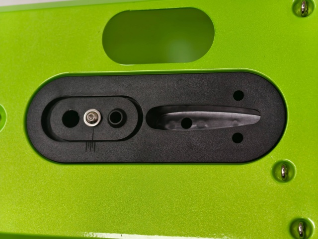 8815022 DF65V6-V8 Pearl Green hull
