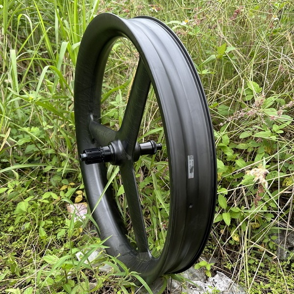 26ER Tri Spoke Fat Bike Carbon Wheels Center Lock 80MM External Width Tubeless Ratchet Hub System