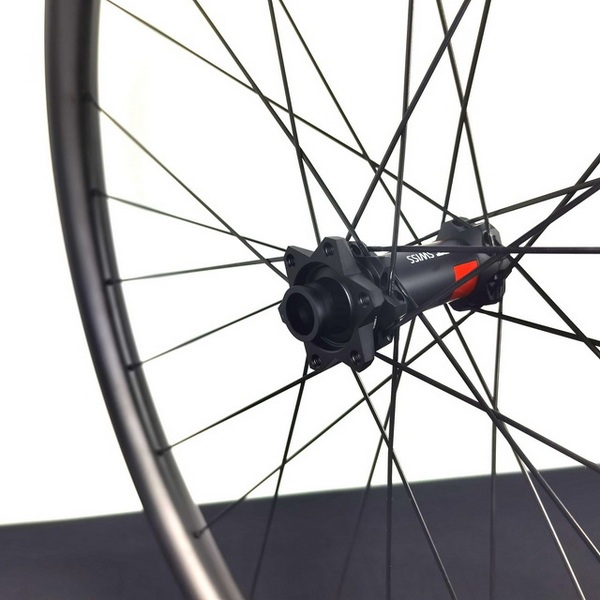 Super Light 29ER MTB Carbon Wheels 35mm External Width 25mm Depth Asymmetrical DT 240 EXP Boost